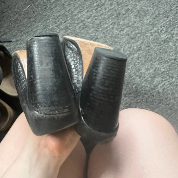 RAG & BONE ENID CROC-STAMPED MULE LEATH BLK SZ 37 RET$495 - Picture 6 of 6